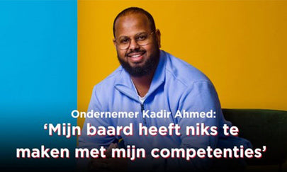 Kadir Ahmed maakt halal worstenbrood samen met Verstegen