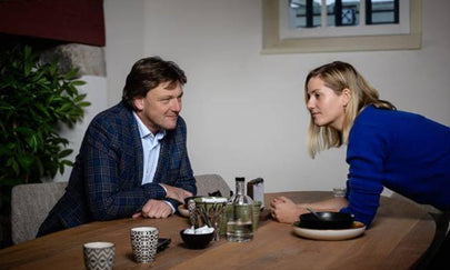 Michel Driessen in Opinieblad Forum in gesprek met een activist van Greenpeace