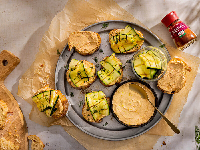Bruschetta-met-courgette-en-geitenkaascreme-800x600-Tiny