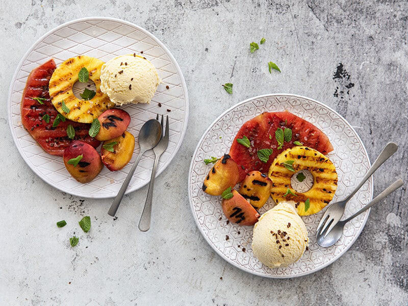 Recept-Gegrild-fruit-met-vanille-ijs-3x4-klein