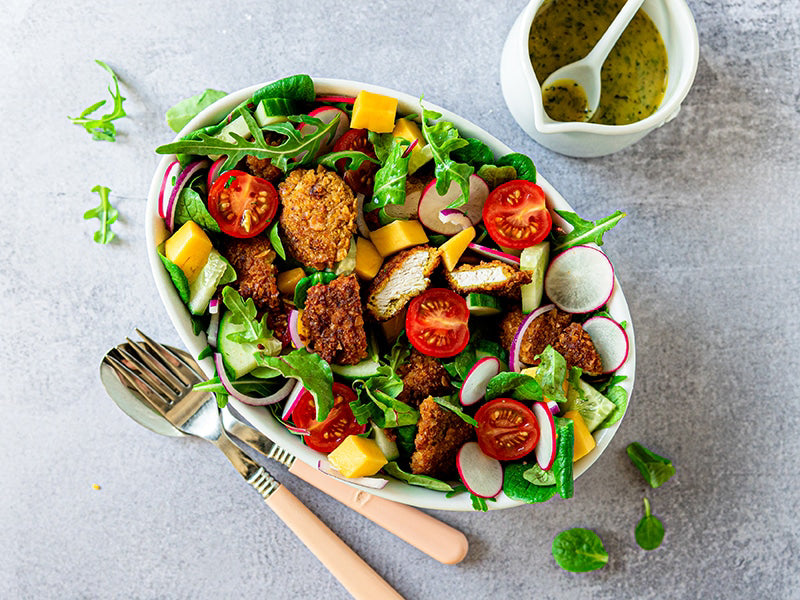 Recept-Salade-met-krokante-kipstukjes-3x4-klein