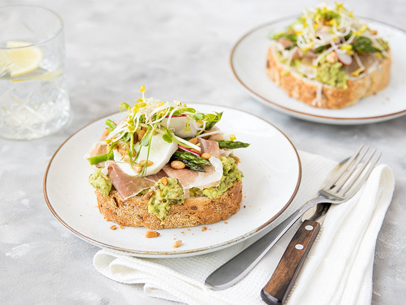 Recept-Sandwich-met-Italiaanse-ham-buffelmozzarella-en-avocado-3x4-klein-1