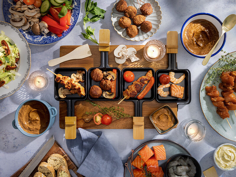 Satesaus-Hot-Feestelijke_gourmettafel_800x600_Tiny