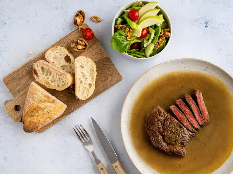 Steak-en-Jus-met-wit-brood-3-800x600-Tiny_jpg