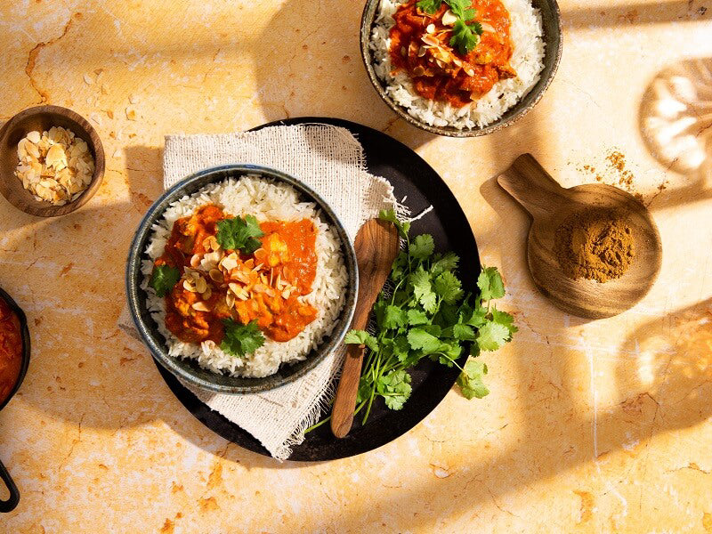 WSB-Garam-Masala-Kip-tikka-masala-met-rijst-en-amandelschaafsel-800x600-1
