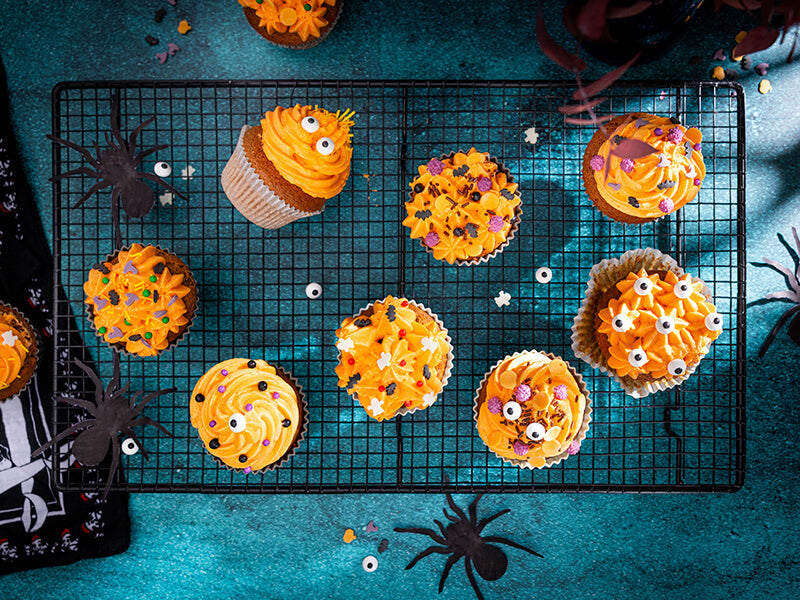 World-Spice-Blend-Pumpkin-Spice-Pumpkin-spice-cupcakes-met-botercreme-800x600-Tiny