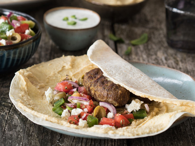 Wraps-met-beef-kofta-hummus-en-yoghurt-munt-dip_3x4klein-1